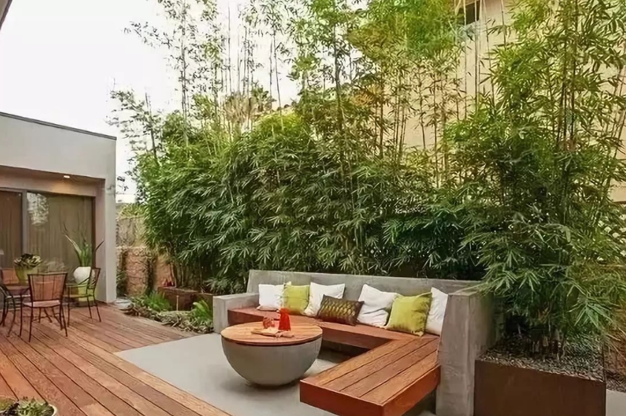 花園中兼具美觀又實用的是什么？沒錯，是景觀凳~
